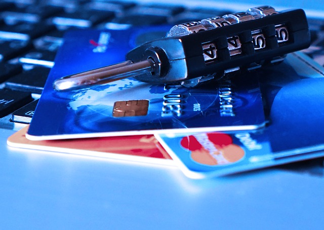 Padlock Charge Card Bank Card Credit Card Theft